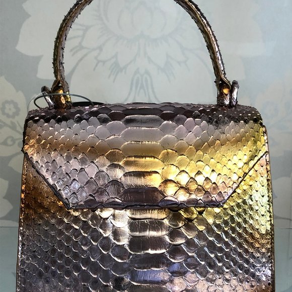 nancy gonzalez bags